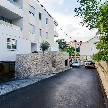 Apartment Alius Deluxe Ii *